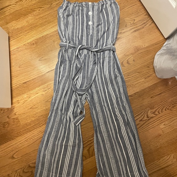 Bella Dhal ruffle strapless jumpsuit - Picture 2 of 5